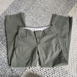 Old navy size 4 green cargo jeans